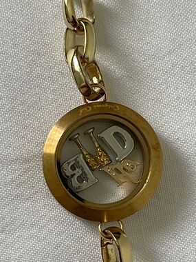 Origami Owl Bracelet Shadow Box Gold Tone "Ido" Champagne Glasses D B Initials